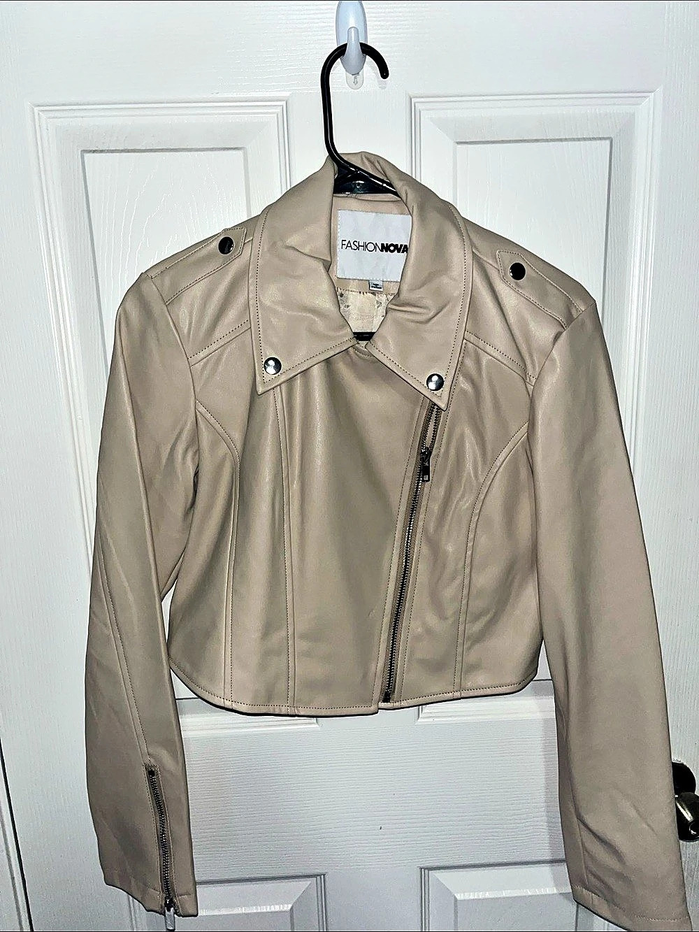 Fashion Nova Faux Leather Moto Jacket in Beige Size Medium Never Worn